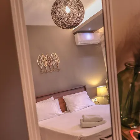 Delfini Hotel&suites Hotel 3*