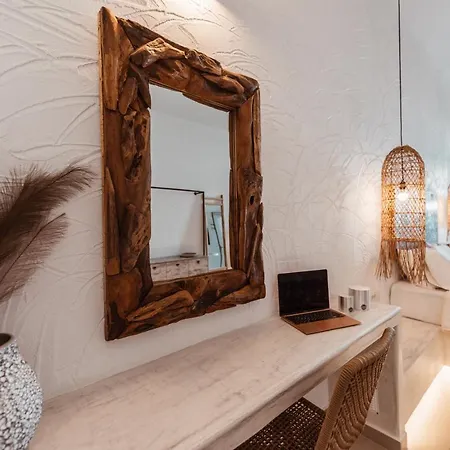 Delfini Hotel&suites Hotel