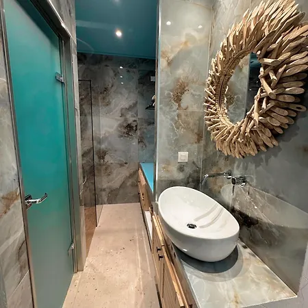 Отель Delfini &