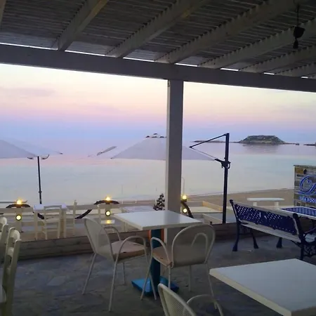 Hotel Delfini Beach 3*