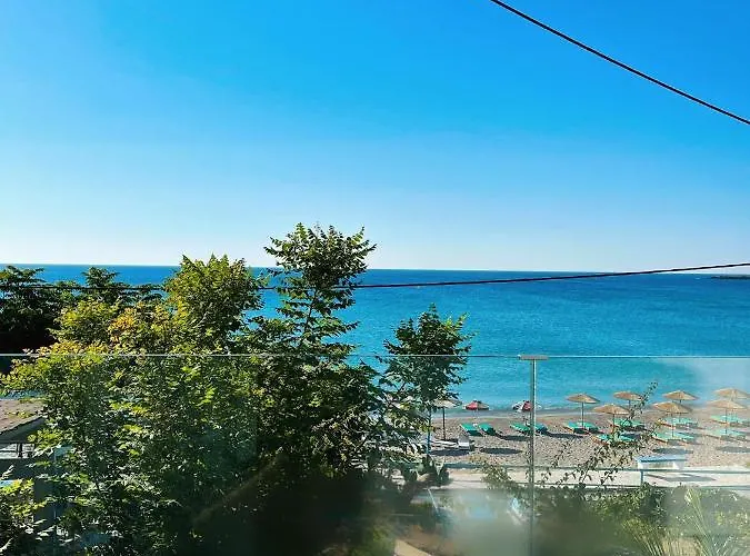 Otel Delfini & Archangelos (Rhodes)