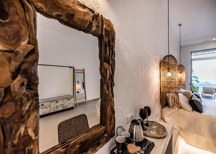 Delfini & 3* Archangelos (Rhodes)