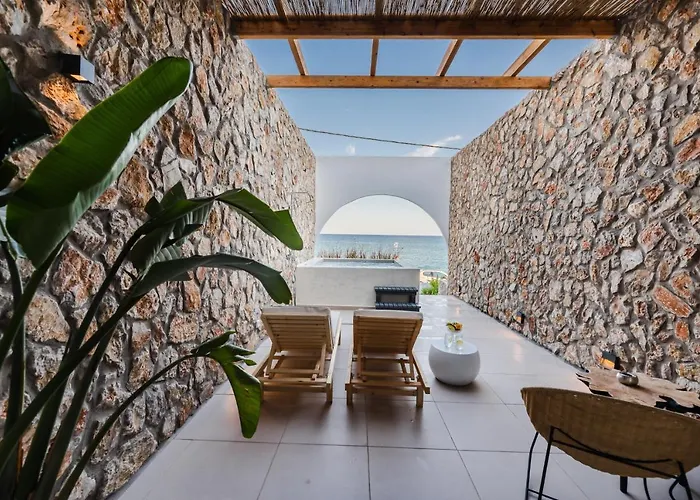 Delfini & 3* Archangelos (Rhodes)