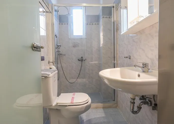 Delfini & 3* Archangelos (Rhodes)