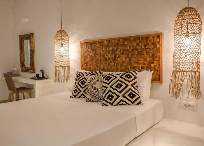 Delfini & 3* Archangelos (Rhodes)