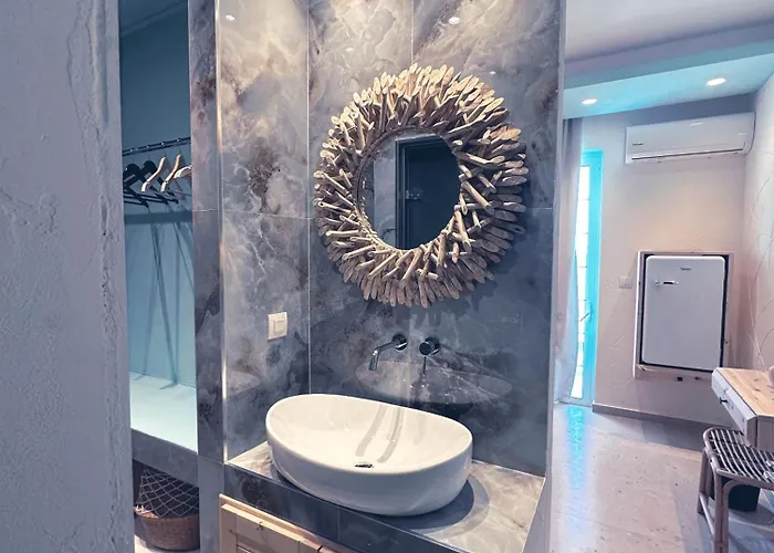 Delfini & أرخانجلوس