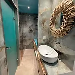 ホテル Delfini &