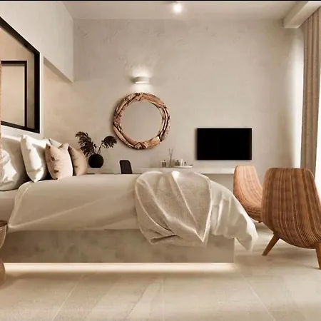 Delfini Beach Hotel 3*