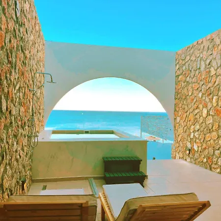 Delfini Beach 3*