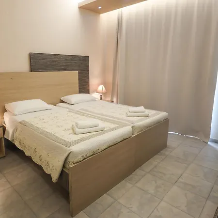 Delfini & 3* Archangelos (Rhodes)