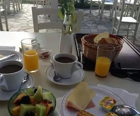 Delfini Beach 3*