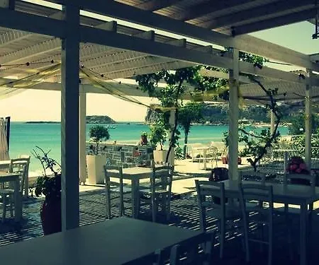 Delfini Beach Hotel 3*