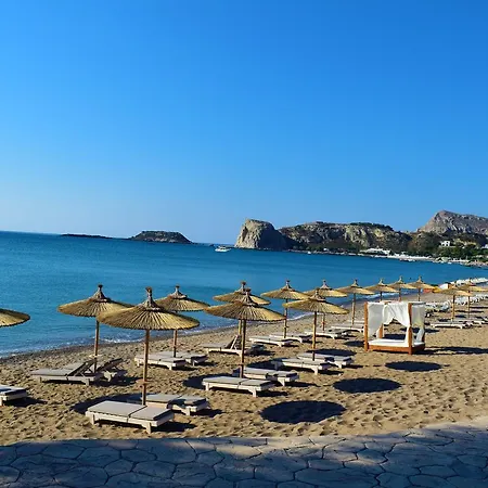 Delfini Beach