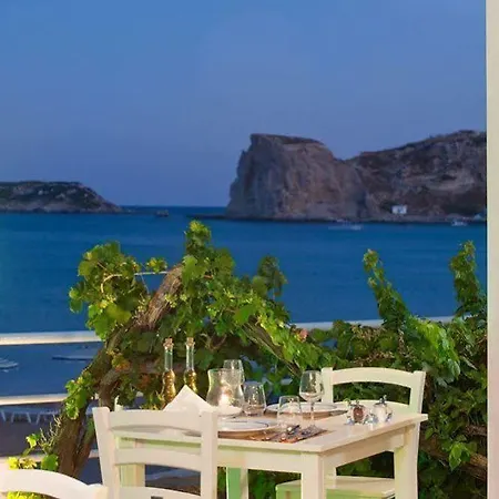 Delfini Beach Hotel 3*